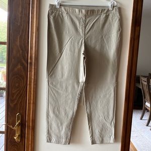 Light weight Cordaroy ankle pants by J Jill